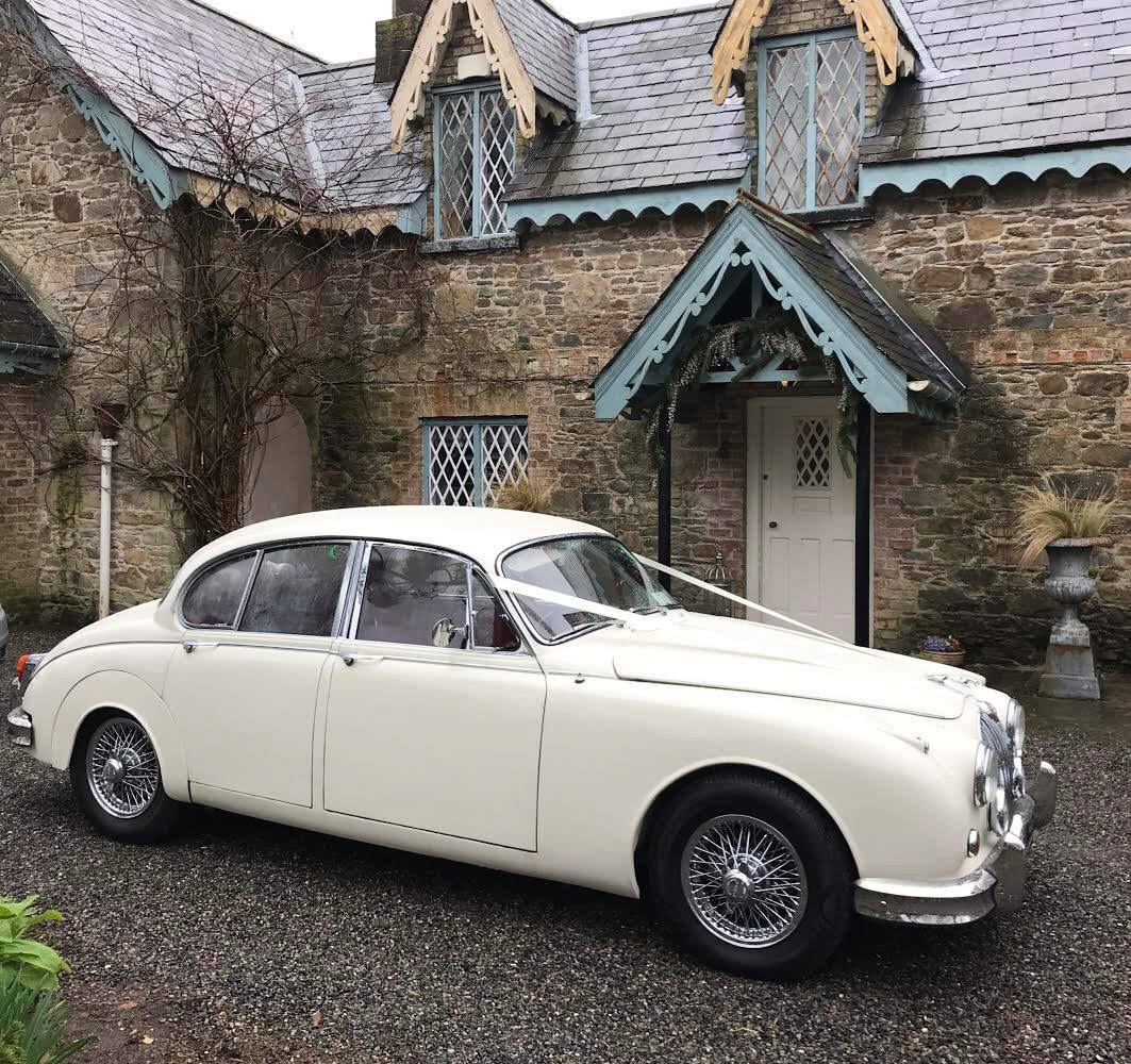 perfect wedding car hire with our white jaguar